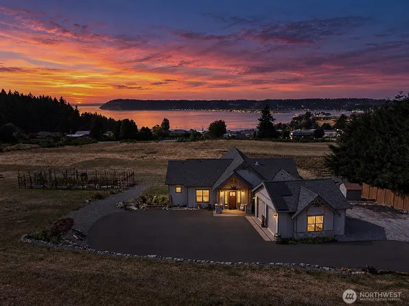 6182 Countner Court, Clinton, WA 98236