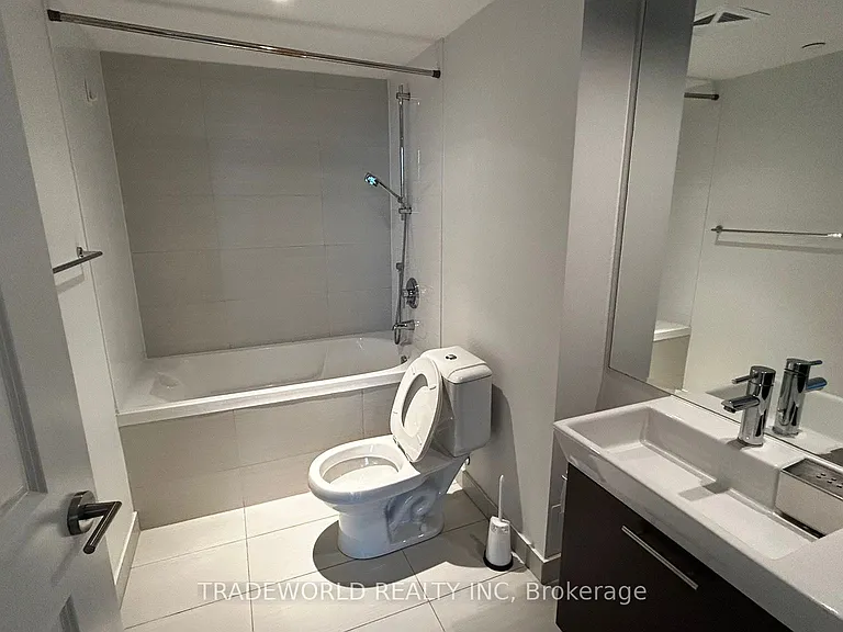 386 Yonge St #3101 — Photo 13