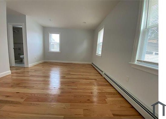 4th image of 23017 88th Ave Floor 1