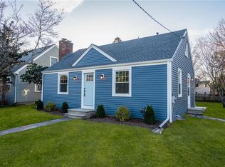 8 Jesse Davis Ln, Barrington, RI 02806