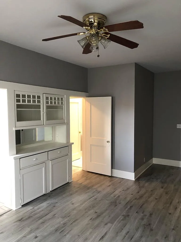 321 Diamond St — Photo 2