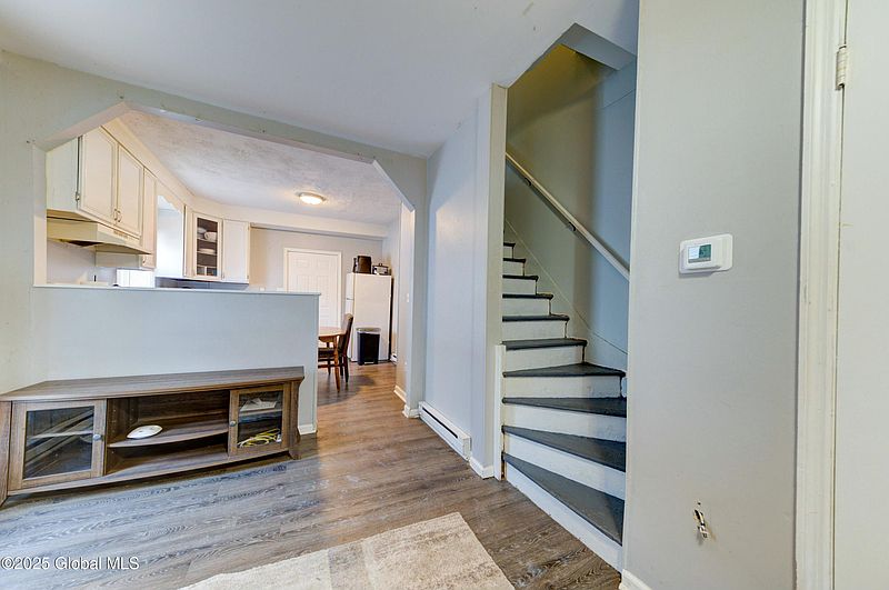 3rd image of 38-40 Malta Avenue