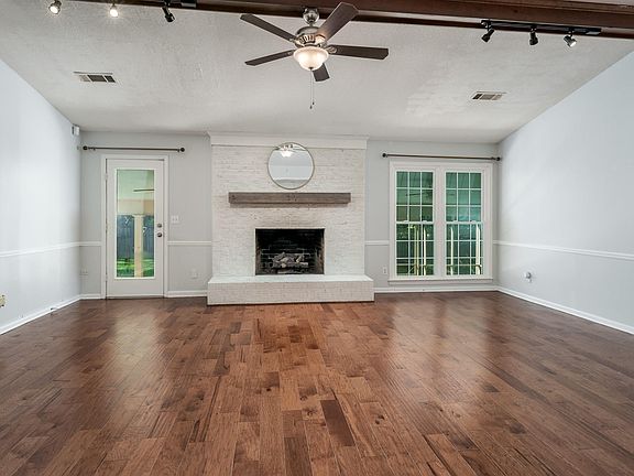 5th image of 1213 Heritage Ln