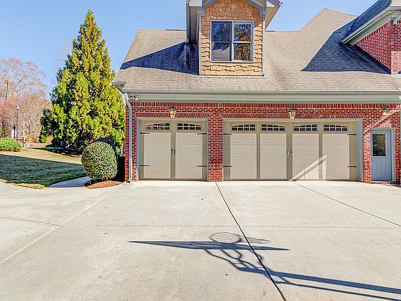 4th image of 5122 Deer Creek Ct