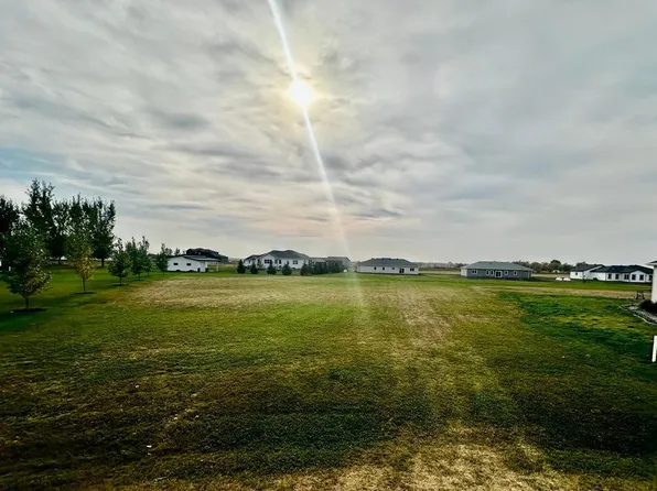 212 N Laverne Ln, Colfax, ND 58018
