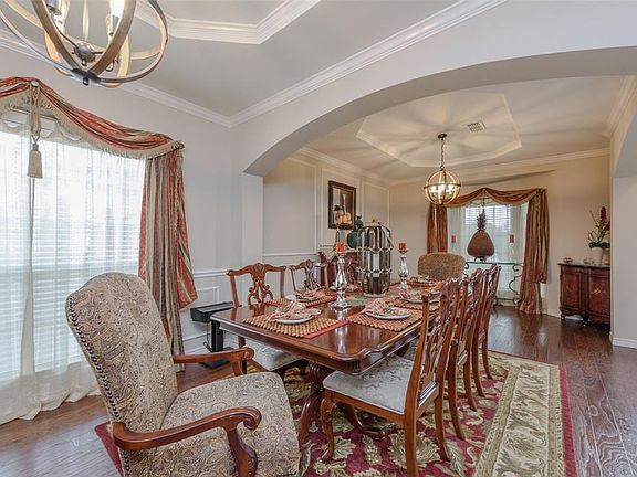 5th image of 6605 Aster Ct