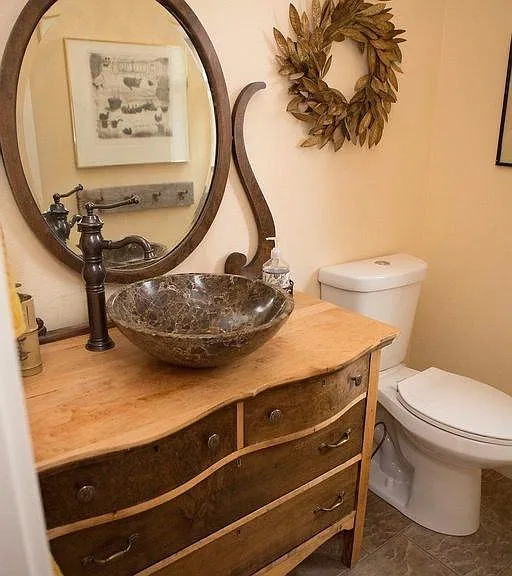 Down 1/2 bath