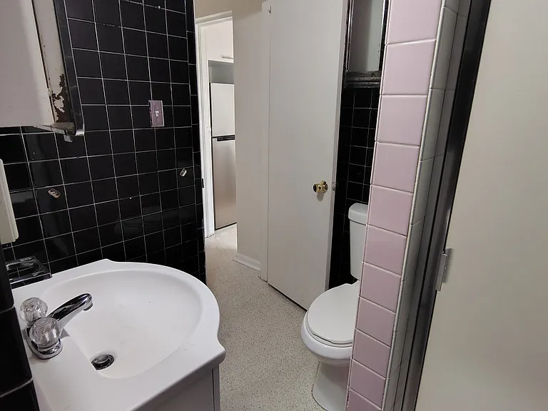 Francesca Apartments — Photo 49