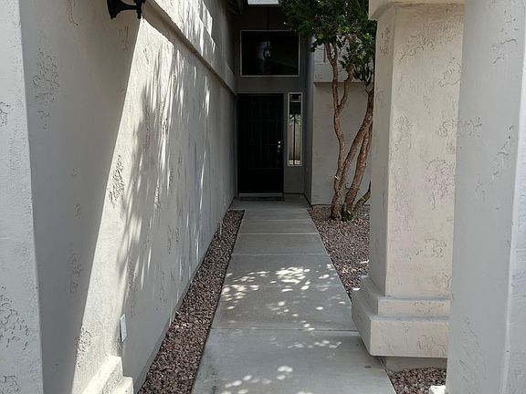 2nd image of 1929 E Wescott Dr