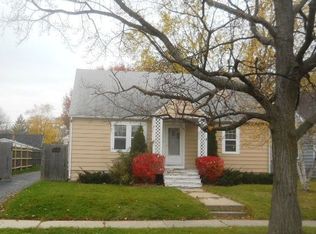 1020 Glenwood Ave, Waukegan, IL 60085