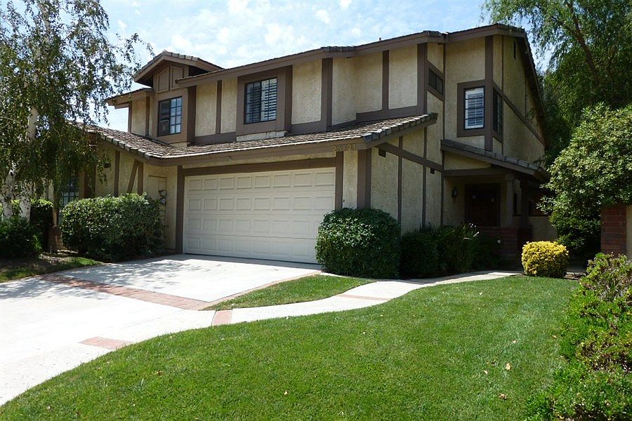 1st image of 25721 Turquesa Dr
