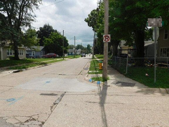 5th image of 2028 Lay St