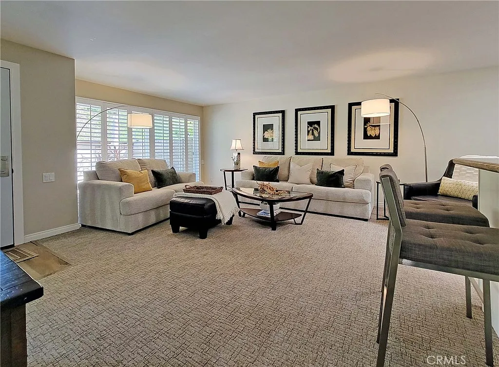 3 bed, 1181 sqft, $3,800 — Photo 4
