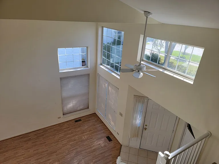 2135 Feldott Ln — Photo 5