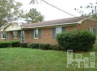 1782 Mathis Rd, Clinton, NC 28328