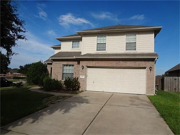 1st image of 3207 English Oaks Blvd