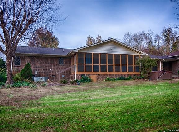 5th image of 3959 Holly Springs Dr #5