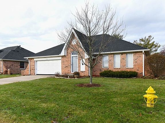 2nd image of 1310 Holiday Ln W