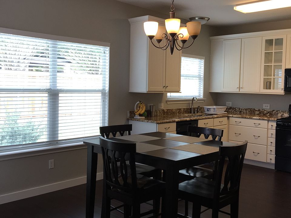 New cabinets and granite!