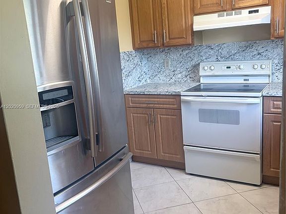 3rd image of 5300 Washington St APT R101