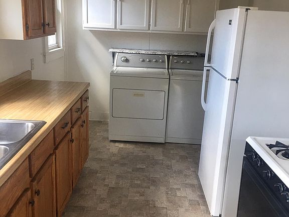 4th image of 54 Kingwood St APT 1