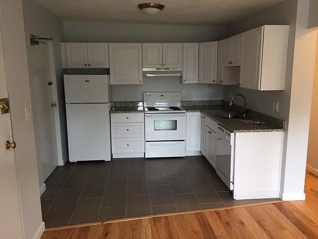 2nd image of 437 Willard St APT 9