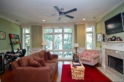 2nd image of 2728 N Wayne Ave #201
