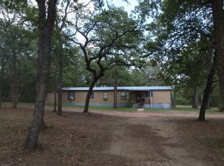 253 Powell Rd, Smithville, TX 78957
