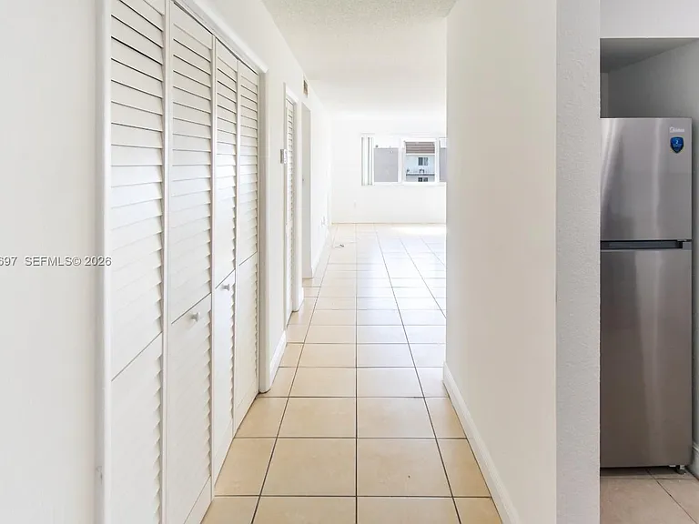 6950 Miami Gardens Dr #2-501 — Photo 21