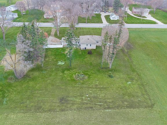 3rd image of 2375 W Mount Morris Rd