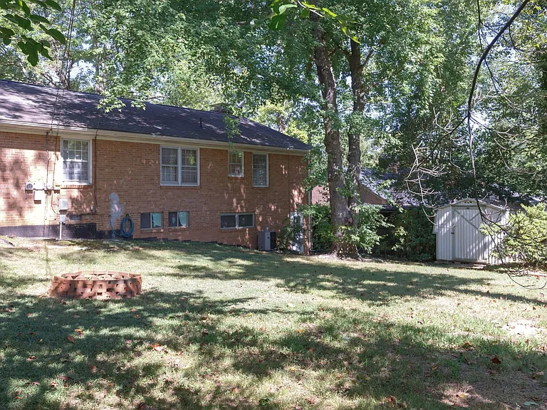 608 Candlewood Dr — Photo 26