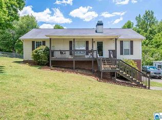 102 Twin Lakes Rd, Trussville, AL 35173