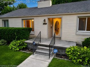 18407 Garfield, Redford, MI 48240
