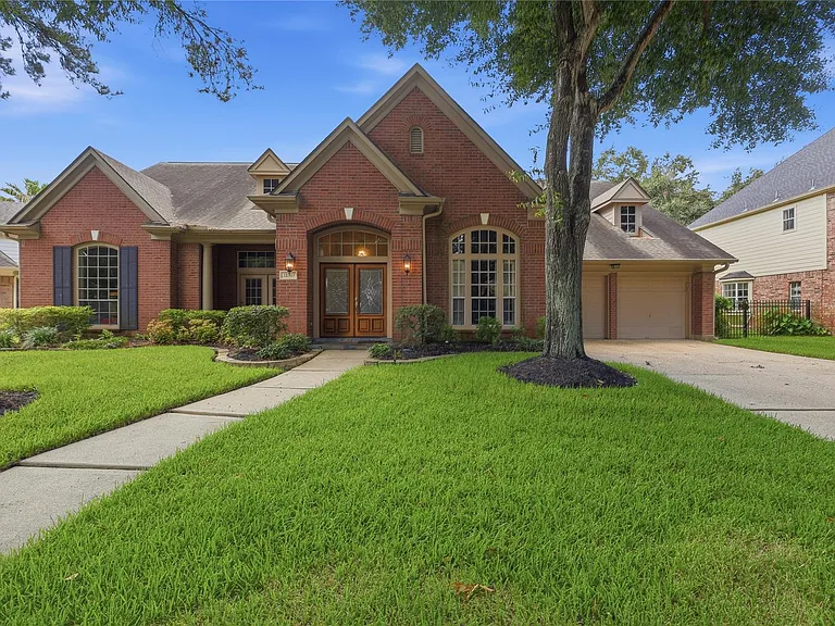 22303 Stormcroft Ln — Photo 1
