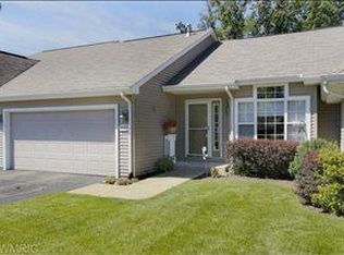 1400 Tanager Ln, Kalamazoo, MI 49009