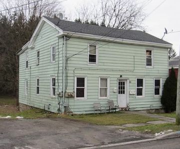46 Maple St, Lyons, NY, 14489