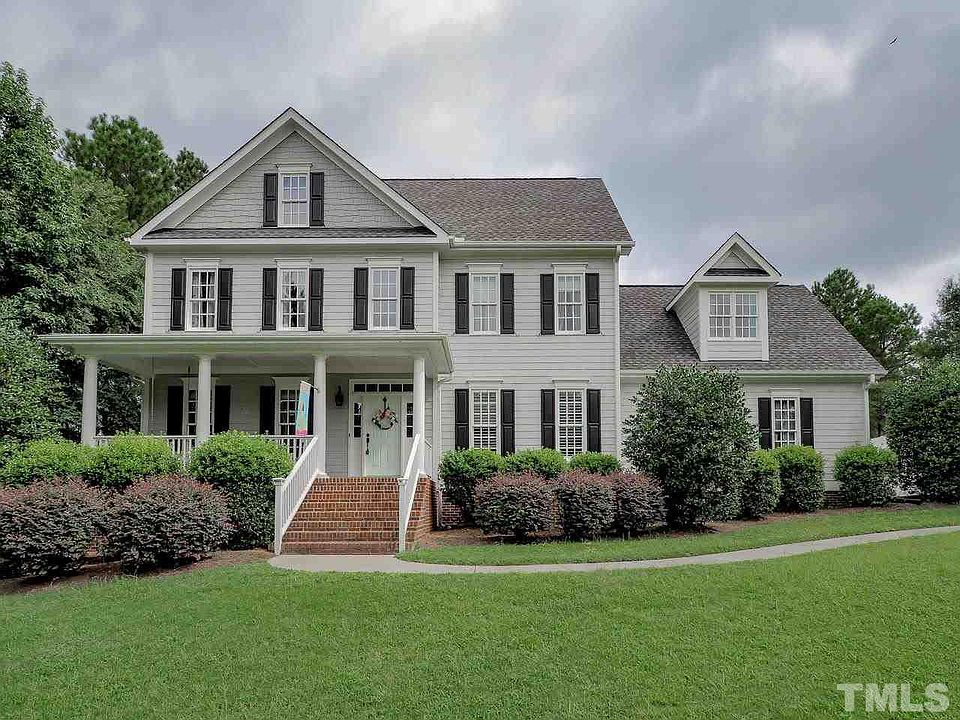 1st image of 9 Deerwood Ct