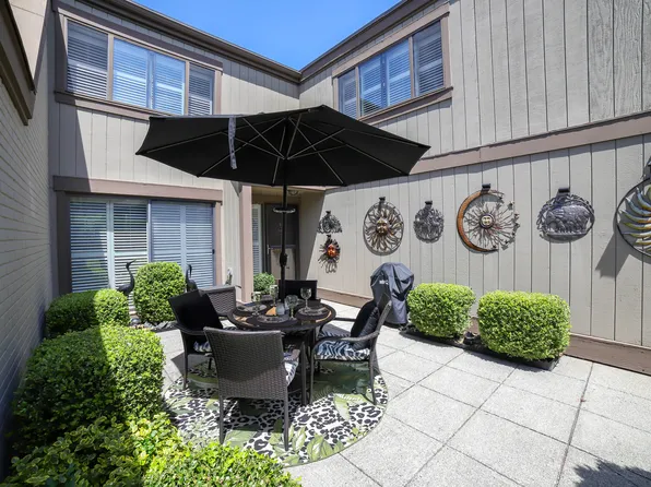 85 Viscount Drive #10A, Milford, CT 06460