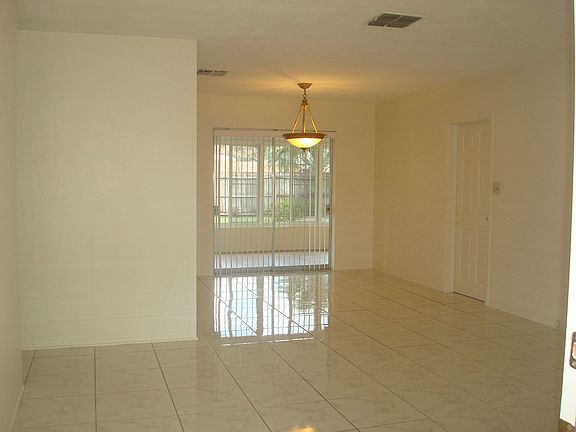 5th image of 7499 2nd St N