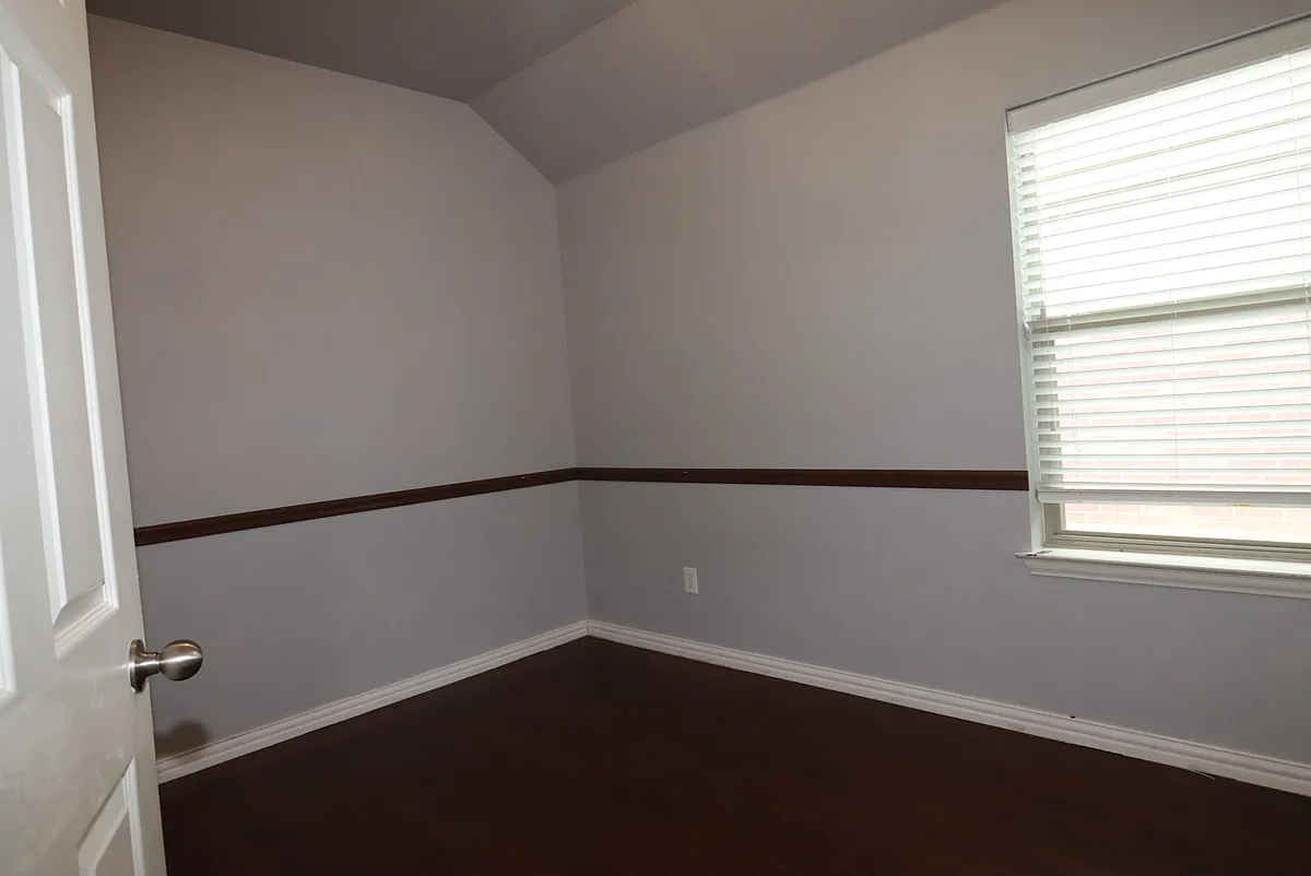 Building Photo - 205 Cedar Creek Dr