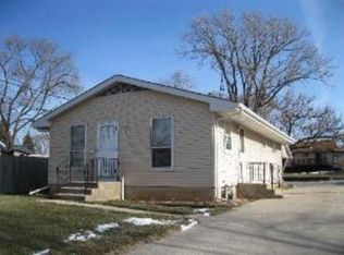 1157 Pleasant Ter, Aurora, IL 60505