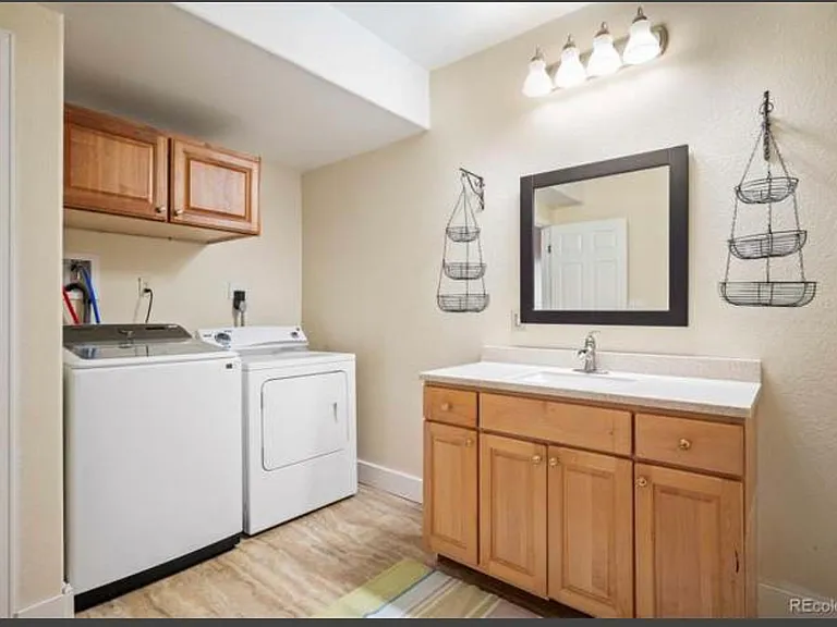 5633 S Coolidge Ct — Photo 5