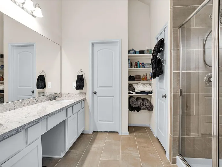 18806 Legend Oaks Dr — Photo 20