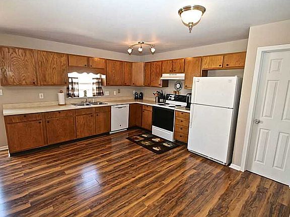 4th image of 6207 Copeland Lakes Ln