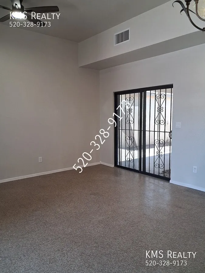 3 Bedroom 2 Bath- 2867 N Tolman Dr-Owner/Agent — Photo 4
