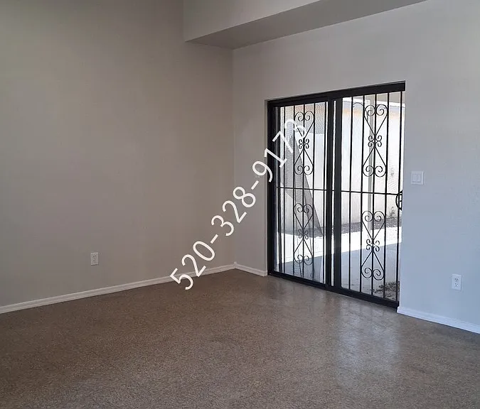 2867 N Tolman Dr — Photo 4
