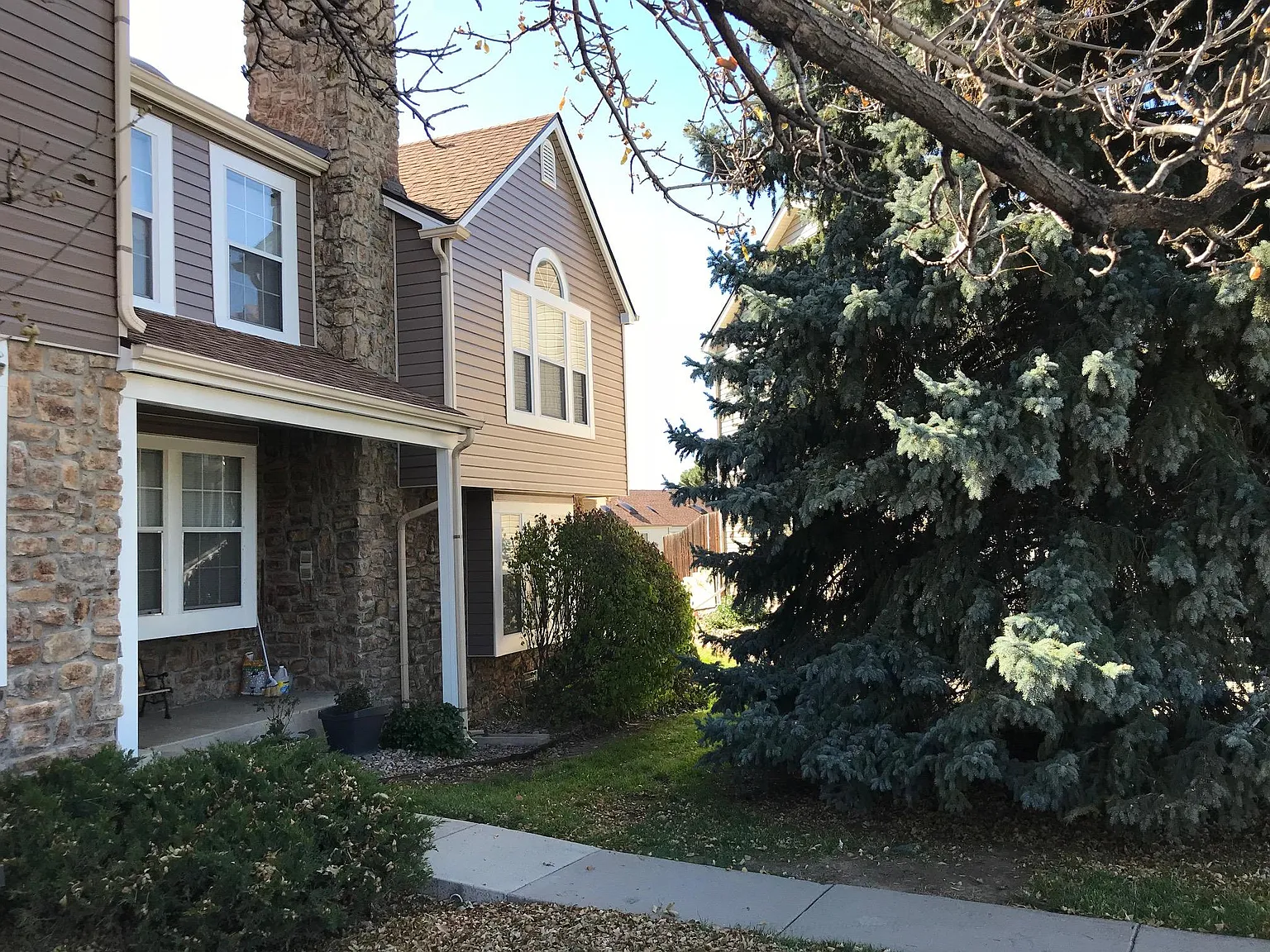 2 bed, 2.5 bath, 1088 sqft, $1,995 — Photo 3