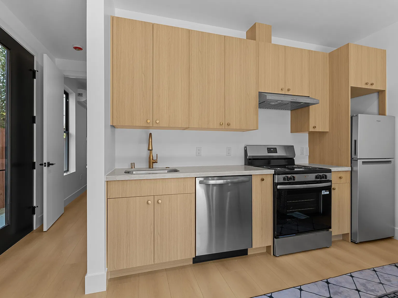 1 bed, 487 sqft, $1,695 — Photo 3