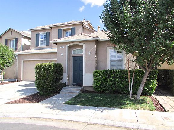 2nd image of 1873 N Miramar Ln