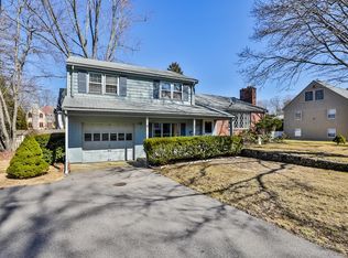 44 Cottonwood Rd, Wellesley, MA 02482